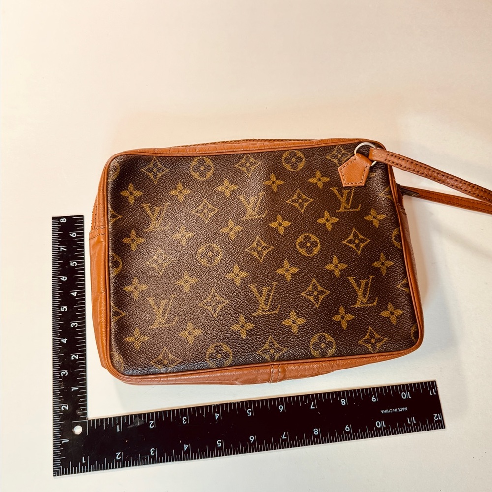 Louis Vuitton Monogram Men's Zip Document Case Clutch with Hand Strap - Picture 9 of 15